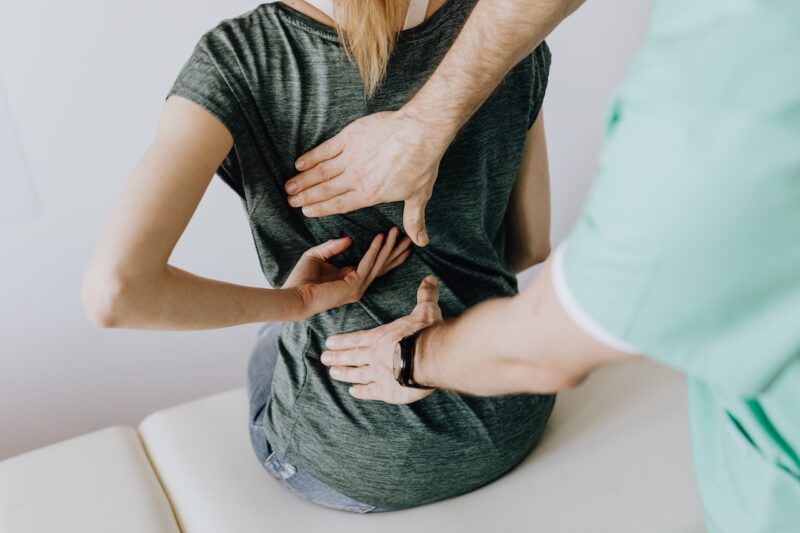 The Advantages of Seeking Professional Back Pain Treatment