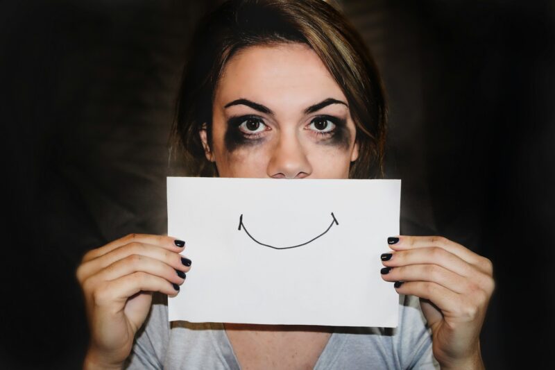 Understanding Dismissive Behaviors: A Barrier to Connection and Healing